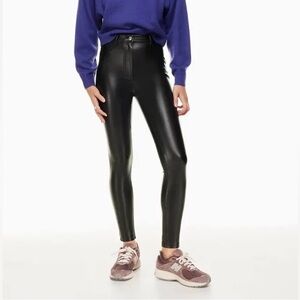 Aritzia Wilfred Free Charm Pant